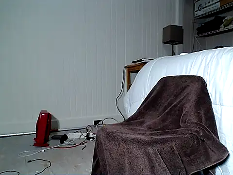 Snapshot of HungHawaiian808@xh chatting on 04-29-26, 05:11 HungHawaiian808xh online show from 04-29-26, 05:11