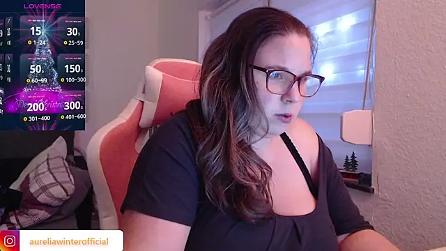 Snapshot of AureliaWinter chatting on 12-02-24, 03:47 AureliaWinter online show from 12-02-24, 03:47