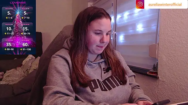Snapshot of AureliaWinter chatting on 12-18-24, 04:06 AureliaWinter online show from 12-18-24, 04:06