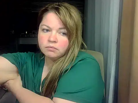 Snapshot of cute__cherry chatting on 05-06-26, 09:53 cute cherry online show from 05-06-26, 09:53