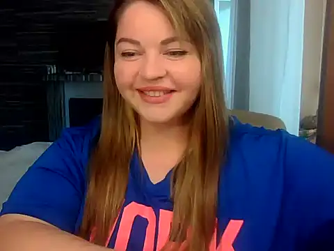Snapshot of cute__cherry chatting on 05-20-26, 06:41 cute cherry online show from 05-20-26, 06:41