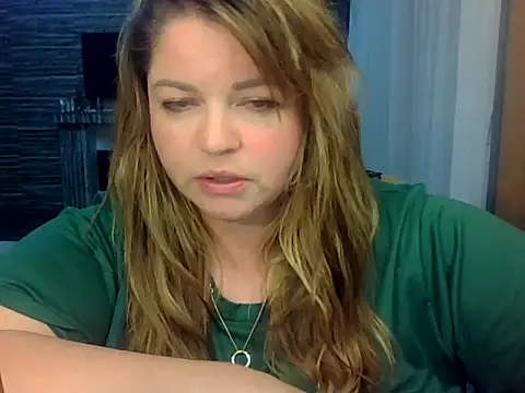 Snapshot of cute__cherry chatting on 05-25-26, 08:15 cute cherry online show from 05-25-26, 08:15
