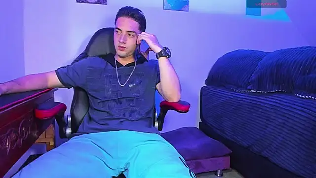 Alex smith00 online show from 12-04-24, 12:30