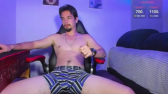 Alex smith00 online show from 02-12-25, 05:26