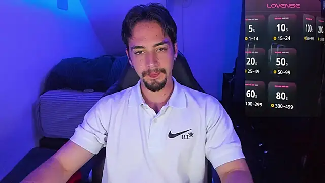 Alex smith00 online show from 02-13-25, 11:26