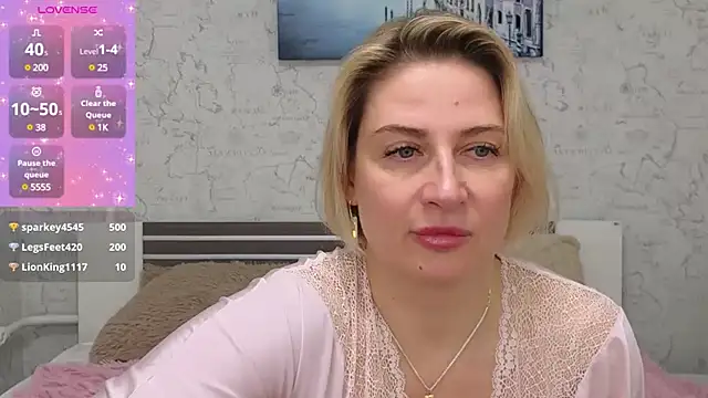 Snapshot of Lady_Murenza chatting on 02-21-25, 04:40 Lady Murenza online show from 02-21-25, 04:40