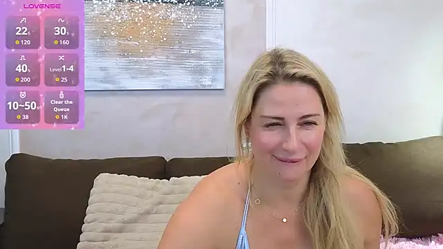 Snapshot of Lady_Murenza chatting on 08-05-26, 06:33 Lady Murenza online show from 08-05-26, 06:33