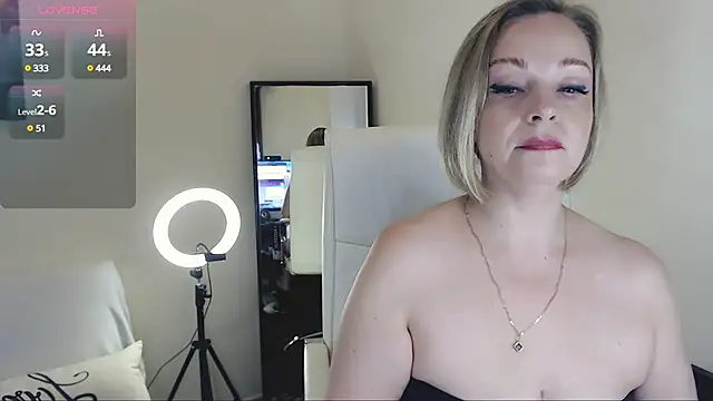 Tilly Eliot online show from 02-15-25, 09:26