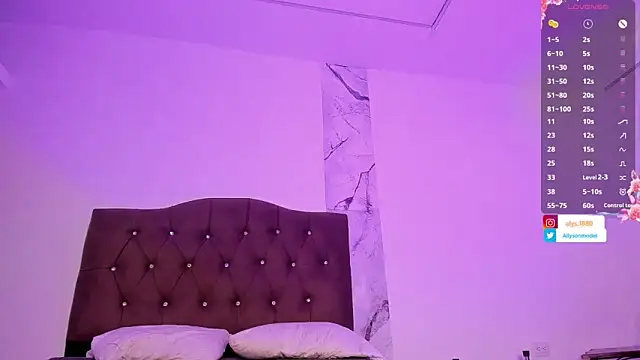 alysson 18 online show from 10-13-25, 01:22