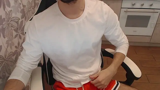 Snapshot of Mandarin4ks chatting on 01-12-26, 12:16 Mandarin4ks online show from 01-12-26, 12:16