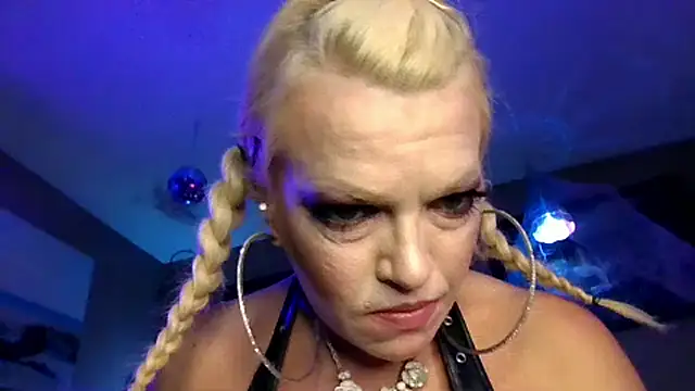 Snapshot of marilyn420 chatting on 12-02-25, 08:30 marilyn420 online show from 12-02-25, 08:30