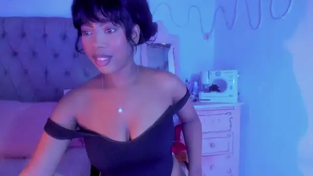 Snapshot of AfroGoddess chatting on 10-19-25, 06:08 AfroGoddess online show from 10-19-25, 06:08