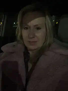 Lisaisluscious online show from 01-30-25, 12:39