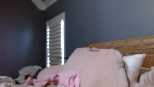 Lisaisluscious online show from 03-20-25, 08:29