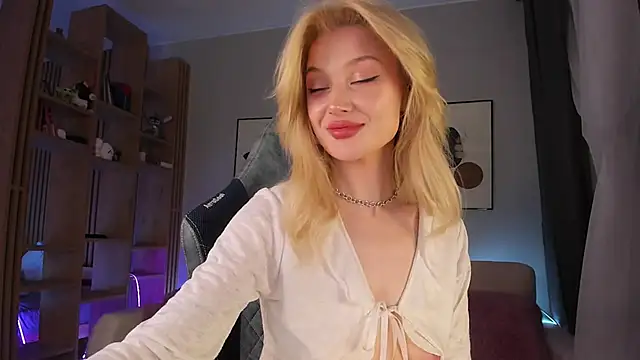 sugar club online show from 02-17-25, 06:59