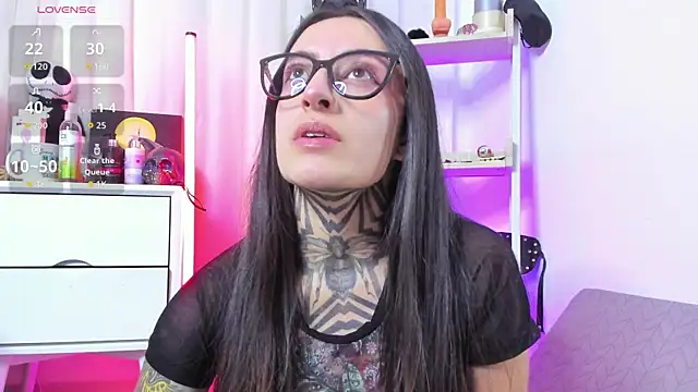 Snapshot of SAMANTHA_DM chatting on 09-15-25, 02:06 SAMANTHA DM online show from 09-15-25, 02:06