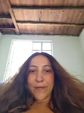 Snapshot of VickyHoult chatting on 12-22-24, 05:42 VickyHoult online show from 12-22-24, 05:42