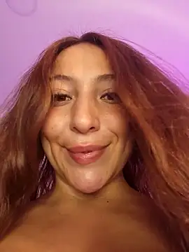 Snapshot of VickyHoult chatting on 02-16-25, 11:37 VickyHoult online show from 02-16-25, 11:37