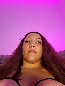 Snapshot of VickyHoult chatting on 03-04-25, 12:07 VickyHoult online show from 03-04-25, 12:07