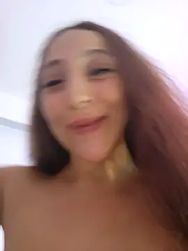 Snapshot of VickyHoult chatting on 03-05-25, 08:21 VickyHoult online show from 03-05-25, 08:21