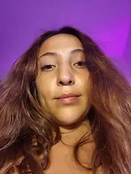 Snapshot of VickyHoult chatting on 03-08-25, 12:00 VickyHoult online show from 03-08-25, 12:00