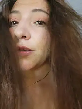 Snapshot of VickyHoult chatting on 12-02-25, 09:43 VickyHoult online show from 12-02-25, 09:43