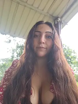 Snapshot of VickyHoult chatting on 05-24-26, 08:58 VickyHoult online show from 05-24-26, 08:58