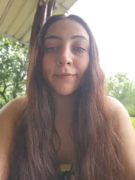 Snapshot of VickyHoult chatting on 05-25-26, 09:21 VickyHoult online show from 05-25-26, 09:21