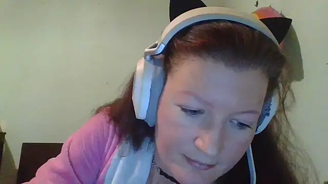 Snapshot of Analimado18 chatting on 10-06-25, 08:39 Analimado18 online show from 10-06-25, 08:39