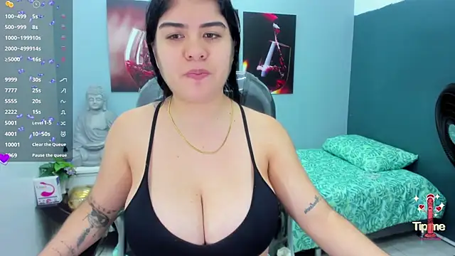 Snapshot of pearl_weet chatting on 03-12-25, 05:38 pearl weet online show from 03-12-25, 05:38