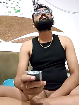 Snapshot of love4shownude chatting on 01-14-25, 02:50 love4shownude online show from 01-14-25, 02:50