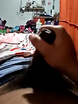 Snapshot of Gerardo31017 chatting on 11-29-25, 06:27 Gerardo31017 online show from 11-29-25, 06:27