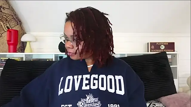 Snapshot of -khayaparker chatting on 02-24-26, 05:00 -khayaparker online show from 02-24-26, 05:00