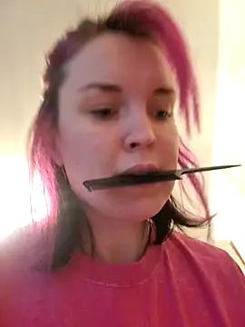 LazyTanukii online show from 12-04-24, 04:21