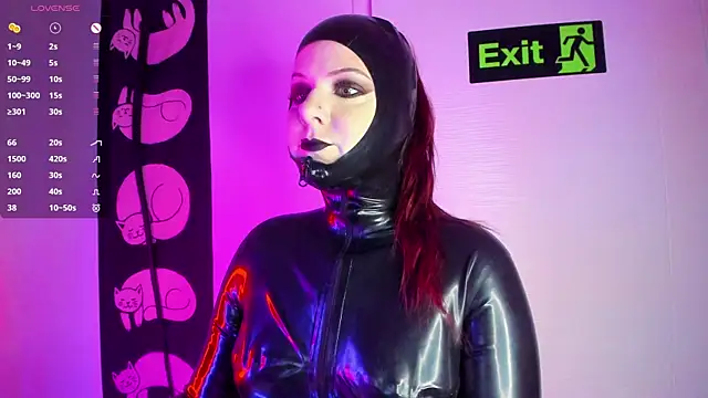 auroralatexprincess online show from 11-25-25, 07:58