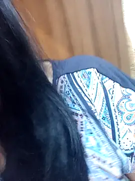 Queen sousou online show from 11-15-25, 12:41