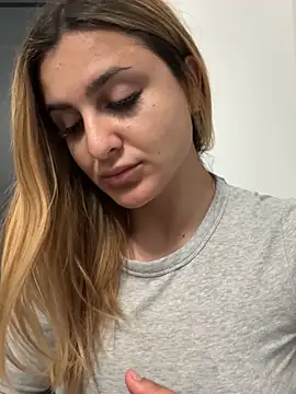 NicolePlay online show from 03-29-26, 06:08