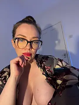 Snapshot of FemDom_RubyKnightXXO chatting on 01-30-25, 07:48 FemDom RubyKnightXXO online show from 01-30-25, 07:48