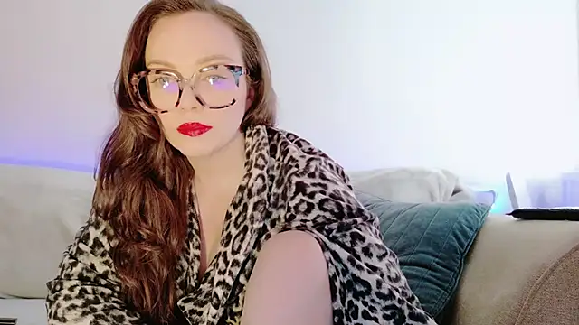 Snapshot of FemDom_RubyKnightXXO chatting on 03-06-25, 03:13 FemDom RubyKnightXXO online show from 03-06-25, 03:13
