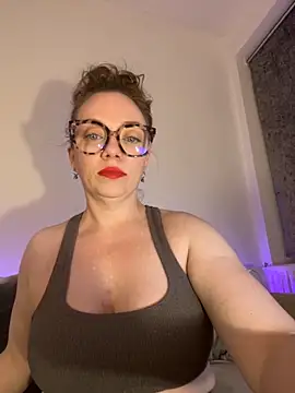Snapshot of FemDom_RubyKnightXXO chatting on 09-11-25, 09:15 FemDom RubyKnightXXO online show from 09-11-25, 09:15
