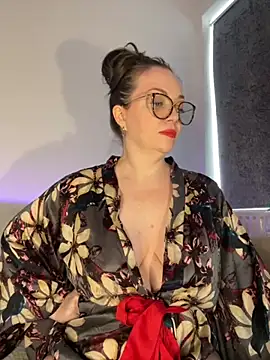 Snapshot of FemDom_RubyKnightXXO chatting on 09-21-25, 05:14 FemDom RubyKnightXXO online show from 09-21-25, 05:14