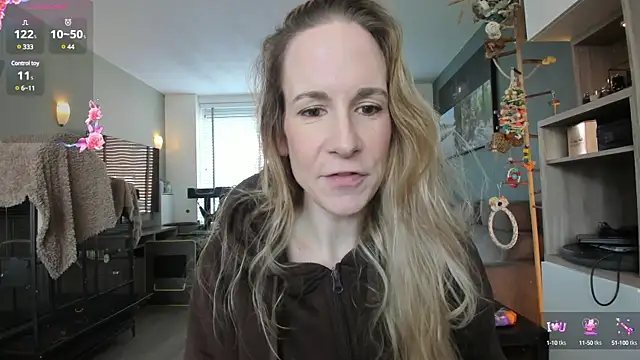 NaomiAndFriends online show from 02-03-25, 10:03