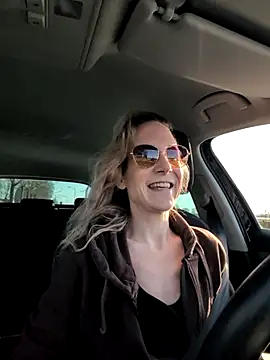 NaomiAndFriends online show from 03-07-25, 08:34