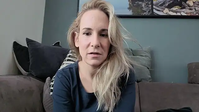 NaomiAndFriends online show from 09-22-25, 11:23