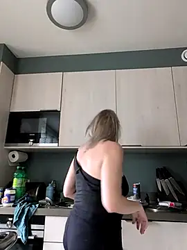 NaomiAndFriends online show from 11-30-25, 12:53