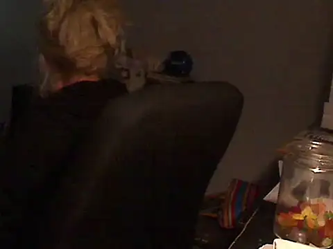 XTRAHORNYONE online show from 01-10-25, 12:38