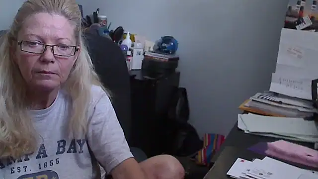 XTRAHORNYONE online show from 01-11-25, 02:04