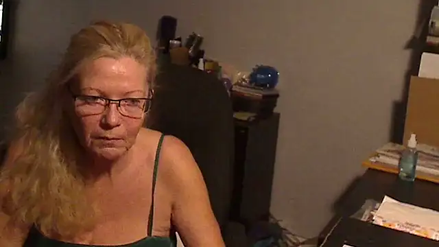 XTRAHORNYONE online show from 02-07-25, 12:20