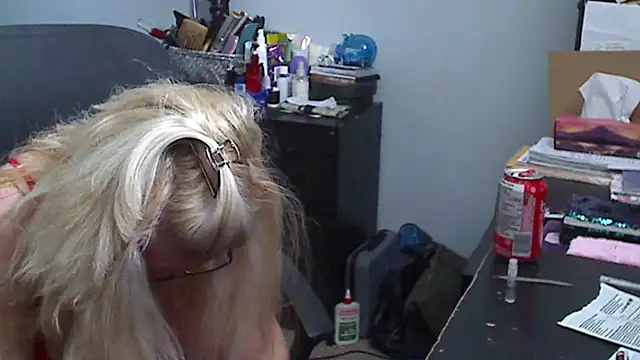 XTRAHORNYONE online show from 02-25-25, 04:10