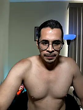 Snapshot of towers_j chatting on 11-08-25, 07:23 towers j online show from 11-08-25, 07:23